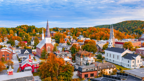 Burlington, Vermont, USA autumn town skyline.
